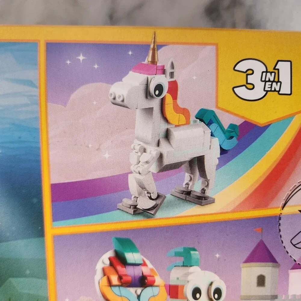 LEGO Creator 3 n1 Magical Unicorn Seahorse Peacock Rainbow 31140 Easter Basket G - Picture 9 of 13